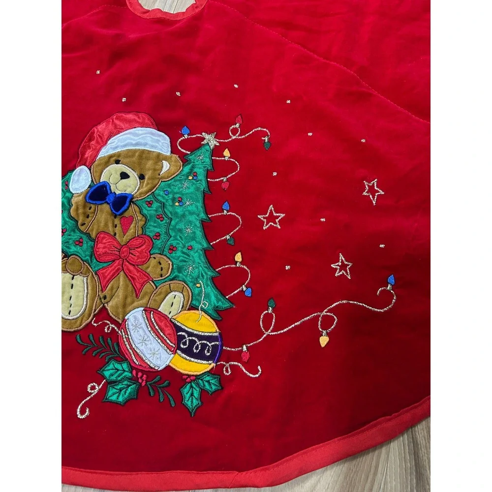 VTG Tree Skirt 44in Red Velvet Teddy Bear Embroidered Holiday Traditional Kitsch
